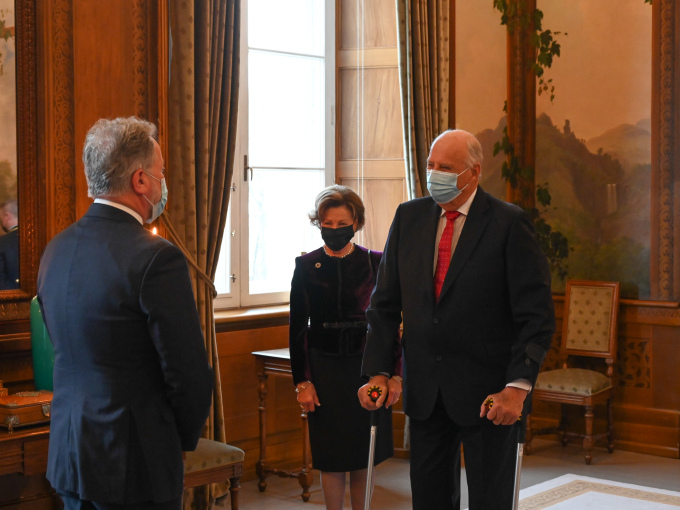 Executive Director David Beasley of the UN World Food Programme (WFP), the 2020 Nobel Peace Prize laureate, had an audience with King Harald at the Royal Palace. Queen Sonja was also in attendance. Photo: Sven Gj. Gjeruldsen, The Royal Court. 